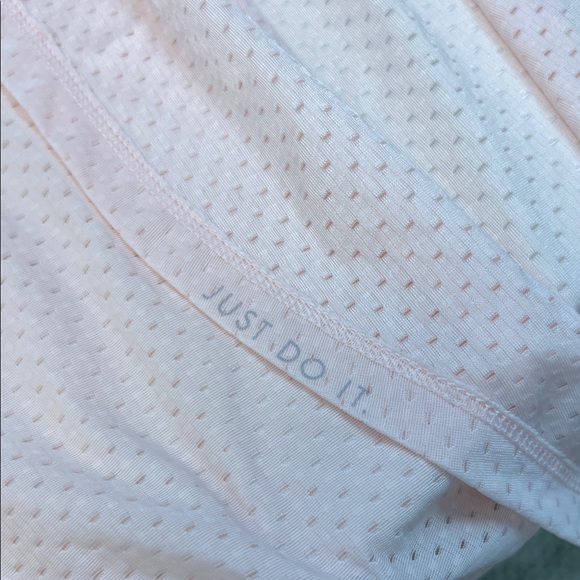 Nike Light Pink Tank‎ Top for Women - Picture 10 of 11